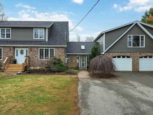 690 Maple Street  East Berwick, NS B0P 1E0