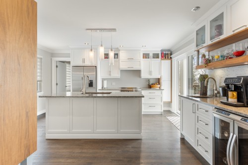 Cuisine - 916 Ch. Viens, Magog, QC - Indoor Photo Showing Kitchen With Upgraded Kitchen