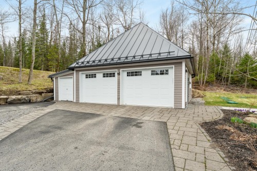 Garage - 916 Ch. Viens, Magog, QC - Outdoor