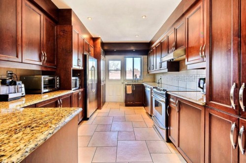 Kitchen - 183 Av. Trenton, Mont-Royal, QC - Indoor Photo Showing Kitchen