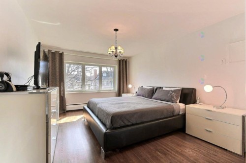 Master Bedroom - 183 Av. Trenton, Mont-Royal, QC - Indoor Photo Showing Bedroom