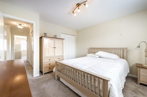 Chambre à coucher - 114 Rue Ryan, Dollard-Des-Ormeaux, QC - Indoor Photo Showing Bedroom