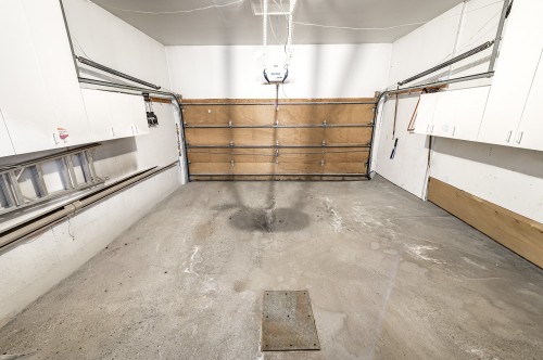 Garage - 114 Rue Ryan, Dollard-Des-Ormeaux, QC - Indoor Photo Showing Garage