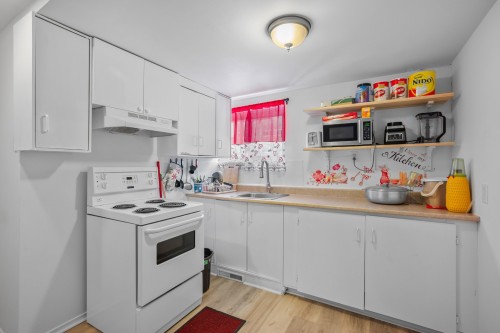 Kitchenette - 6014  - 6016 Rue Houde, Montréal (Montréal-Nord), QC - Indoor Photo Showing Kitchen