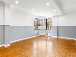 Salon - 