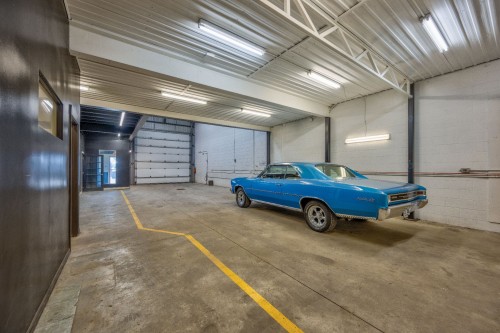 Atelier - 106-40 Rue Omer-Deserres, Blainville, QC - Indoor Photo Showing Garage