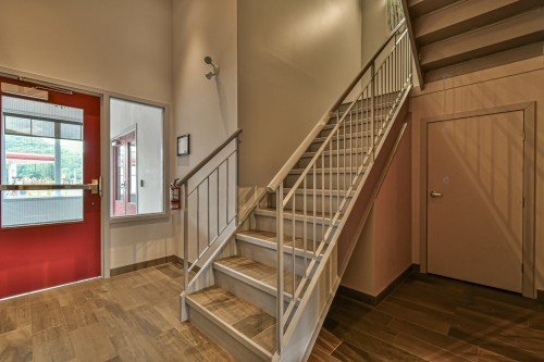 Escalier - A-237 Rue De St-Jovite, Mont-Tremblant, QC - Indoor Photo Showing Other Room