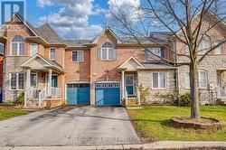 274 FLAGSTONE WAY  Newmarket, ON L3X 2Y1