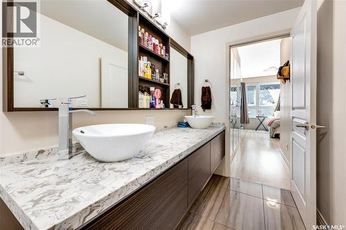 104 223 Evergreen Square, Saskatoon, SK - Indoor Photo Showing Bathroom