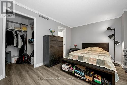 Primary Bedroom - 202 - 939 North River Road, Ottawa, ON - Indoor Photo Showing Bedroom