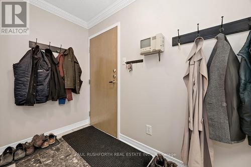 Entry - 202 - 939 North River Road, Ottawa, ON - Indoor