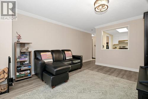 Living Room - 202 - 939 North River Road, Ottawa, ON - Indoor