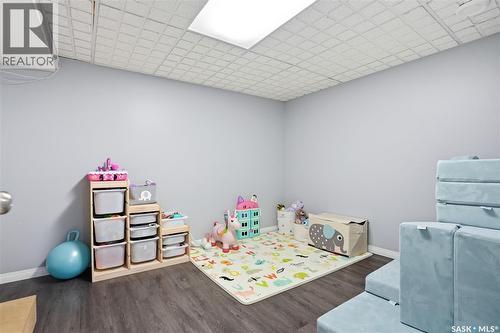 418 Pinehouse Drive, Saskatoon, SK - Indoor