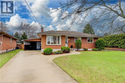 17 HIPEL Avenue  Cambridge, ON N3C 1W8