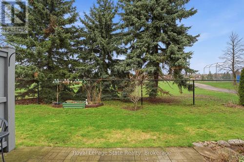 Backs onto scenic PARKLAND. - 38 - 2665 Thomas Street, Mississauga (Central Erin Mills), ON - Outdoor