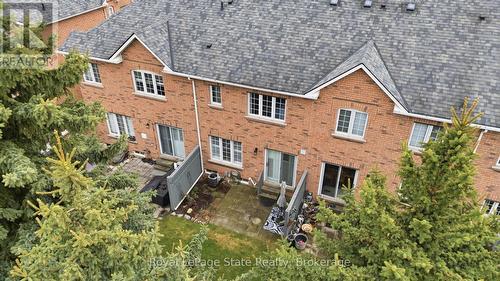 PRIVATE yard is a dream! YES, this is in the city! - 38 - 2665 Thomas Street, Mississauga (Central Erin Mills), ON - Outdoor With Exterior