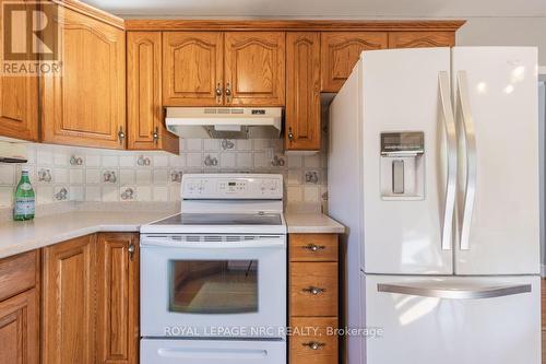 10 Ridgeview Avenue, St. Catharines, ON - Indoor Photo Showing Kitchen
