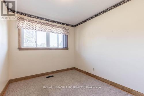 10 Ridgeview Avenue, St. Catharines, ON - Indoor Photo Showing Other Room