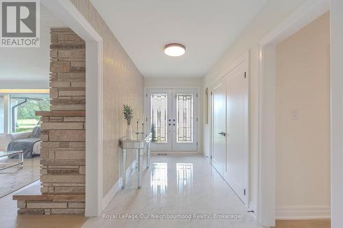 1253 Melton Drive, Mississauga, ON - Indoor Photo Showing Other Room