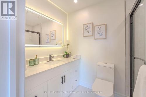 1253 Melton Drive, Mississauga, ON - Indoor Photo Showing Bathroom