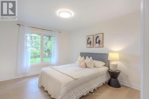 1253 Melton Drive, Mississauga, ON - Indoor Photo Showing Bedroom