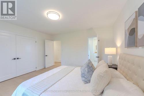 1253 Melton Drive, Mississauga, ON - Indoor Photo Showing Bedroom