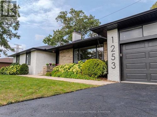 1253 Melton Drive, Mississauga, ON - Outdoor