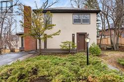 221 GERALDINE AVENUE Peterborough (Northcrest Ward 5), ON K9H 4V1