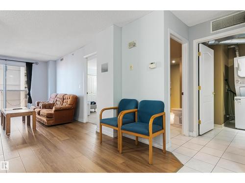 #1102 10909 103 Av Nw, Edmonton, AB 