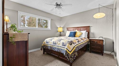2107 Ash Street, Creston, BC - Indoor Photo Showing Bedroom
