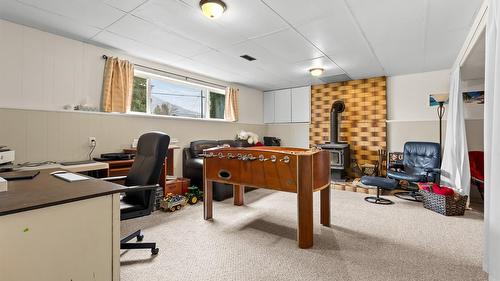 2107 Ash Street, Creston, BC - Indoor