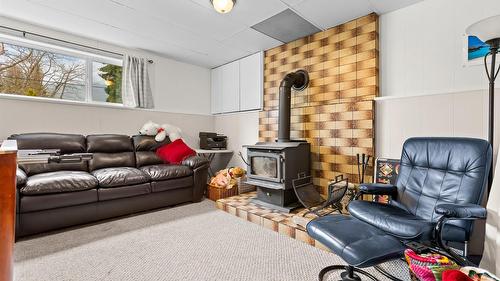 2107 Ash Street, Creston, BC - Indoor