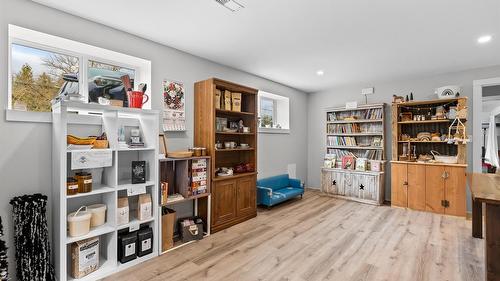 2107 Ash Street, Creston, BC - Indoor Photo Showing Other Room