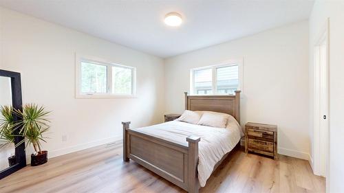 427 Wildstone Close, Cranbrook, BC - Indoor Photo Showing Bedroom