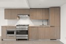213-160 Kingsway Crescent, Toronto, ON  - Indoor Photo Showing Kitchen 