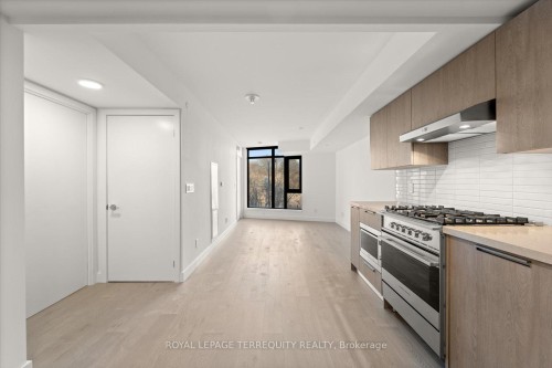 213-160 Kingsway Crescent, Toronto, ON - Indoor Photo Showing Kitchen With Upgraded Kitchen
