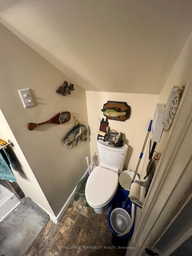 51 Nassau Street, Oshawa, ON - Indoor
