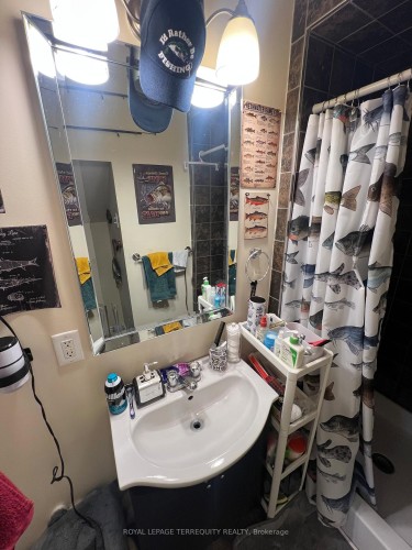 51 Nassau Street, Oshawa, ON - Indoor