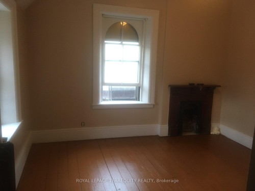 51 Nassau Street, Oshawa, ON - Indoor Photo Showing Other Room