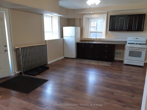 51 Nassau Street, Oshawa, ON - Indoor Photo Showing Kitchen With Double Sink