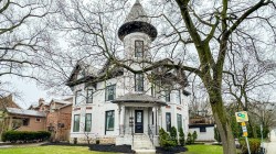 347 Queen Street SHamilton, ON L8P 3T8