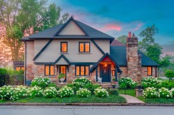 25 Varley Lane Toronto, ON M8X 0A9