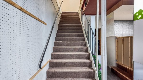 285 5Th St, Courtenay, BC 