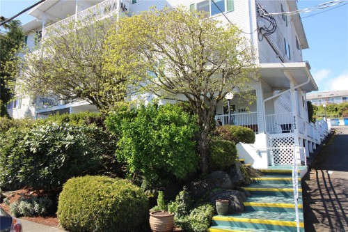301-9942 Daniel St, Chemainus, BC - Outdoor