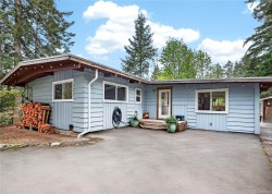 1465 North End Rd Salt Spring, BC V8K 1M5