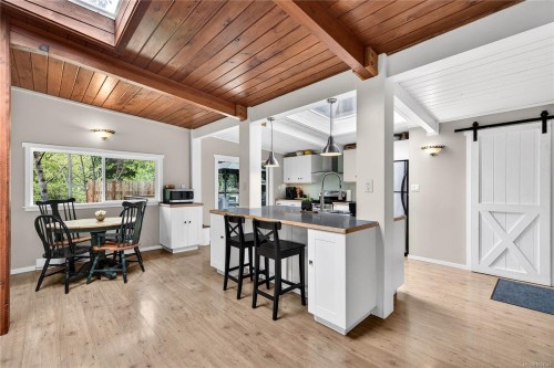 1465 North End Rd, Salt Spring, BC 