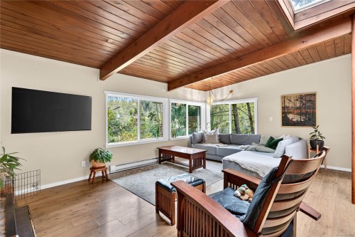 1465 North End Rd, Salt Spring, BC 
