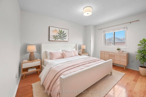 7147 Harding Crescent, Mississauga, ON - Indoor Photo Showing Bedroom