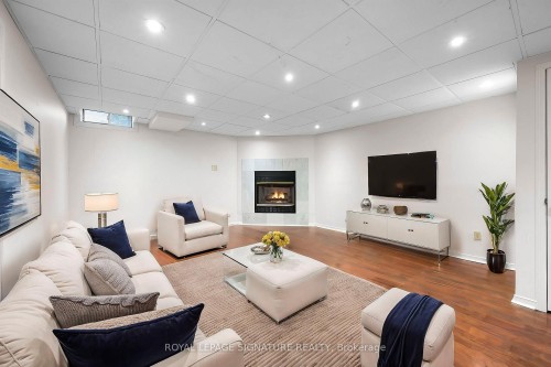 7147 Harding Crescent, Mississauga, ON - Indoor