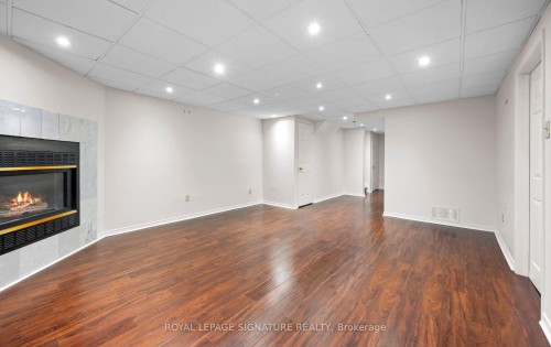 7147 Harding Crescent, Mississauga, ON - Indoor With Fireplace